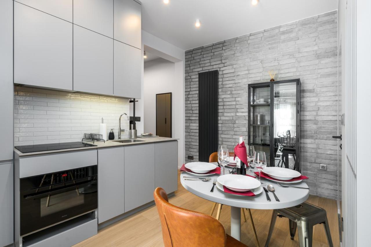 Apartment Garbary By Renters *