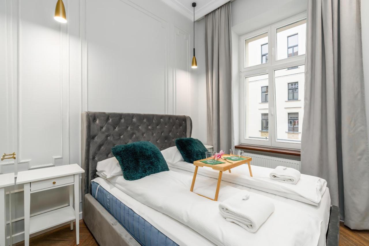 Apartment Garbary By Renters Poznan